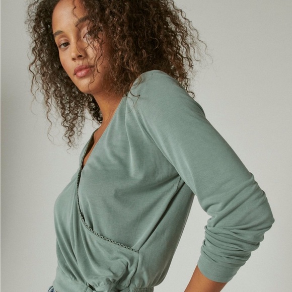NWT Lucky Brand Faux Wrap Top - Picture 2 of 15